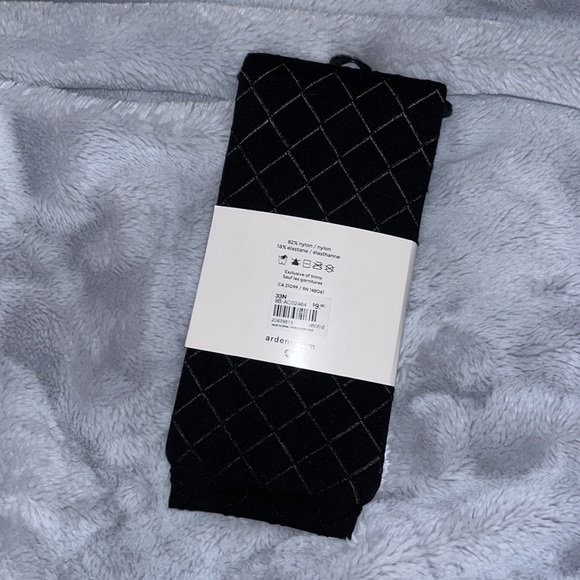 NWT diamond patterned black tights - Picture 2 of 3